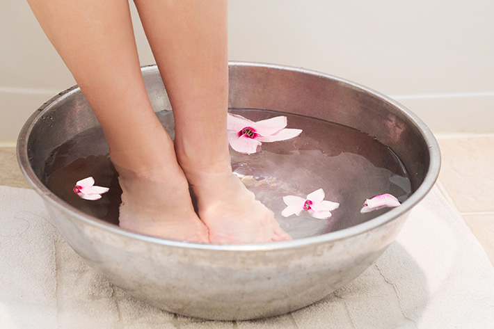 vinegar foot soak