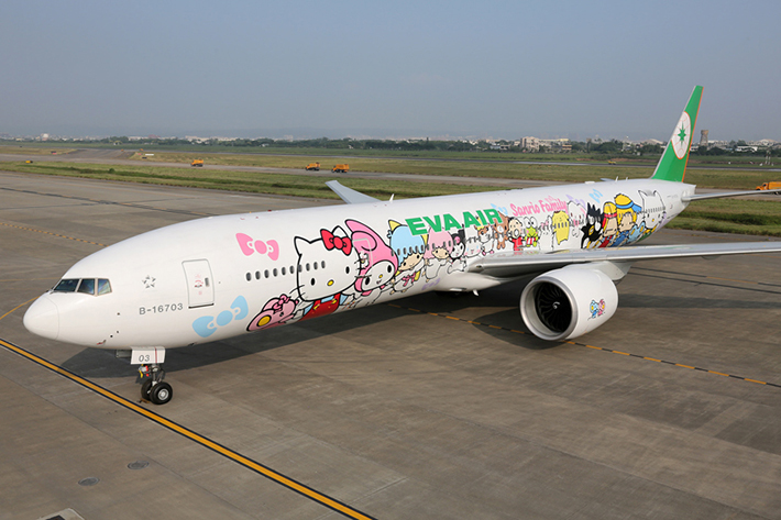 hello-kitty-airplane