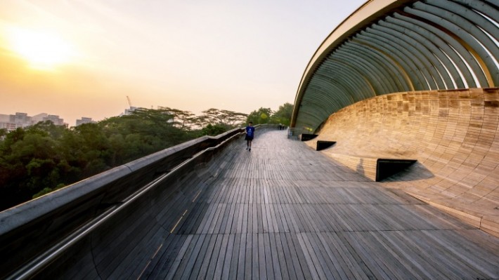 Henderson Waves