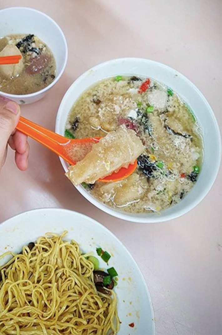 Ding Ji Mushroom Minced Meat Noodles