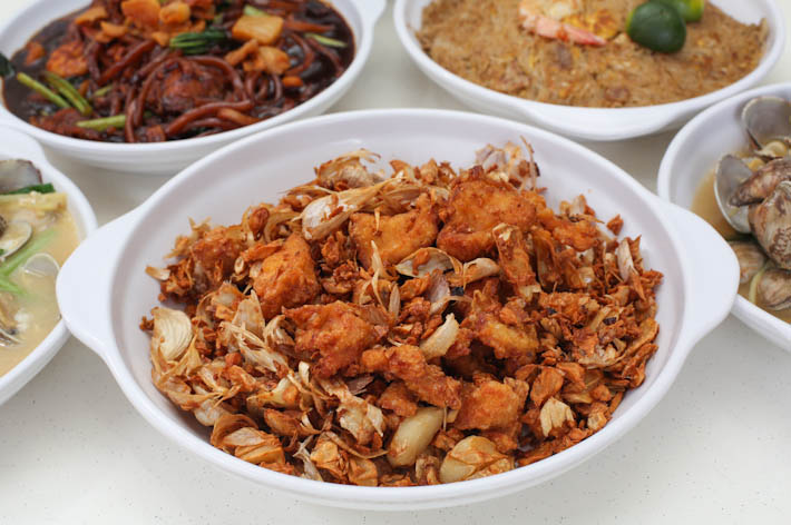 Sembawang Claypot Rice Fried Garlic Chicken