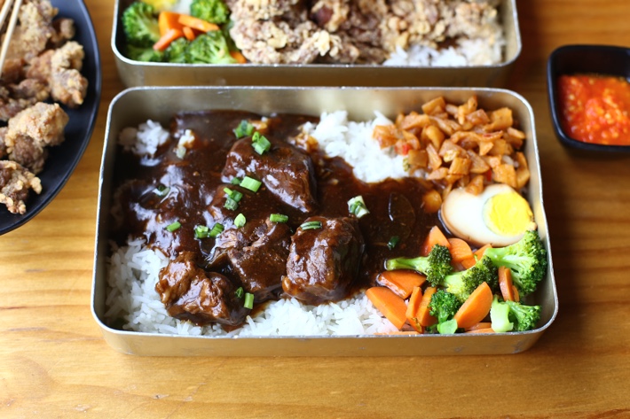 Beef Up Steamed Beef Rice Set
