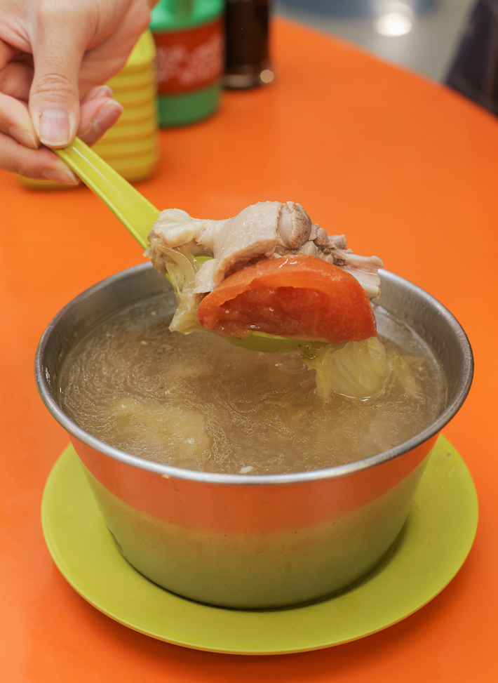 Hainanese Delicacy – The Famous Chicken Rice Eatery At Far East Plaza